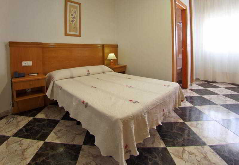 Hotel Plaza Manjon Villanueva Del Arzobispo Exterior foto