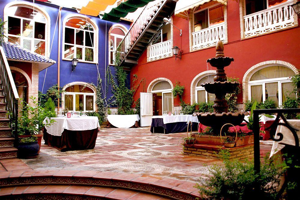 Hotel Plaza Manjon Villanueva Del Arzobispo Exterior foto